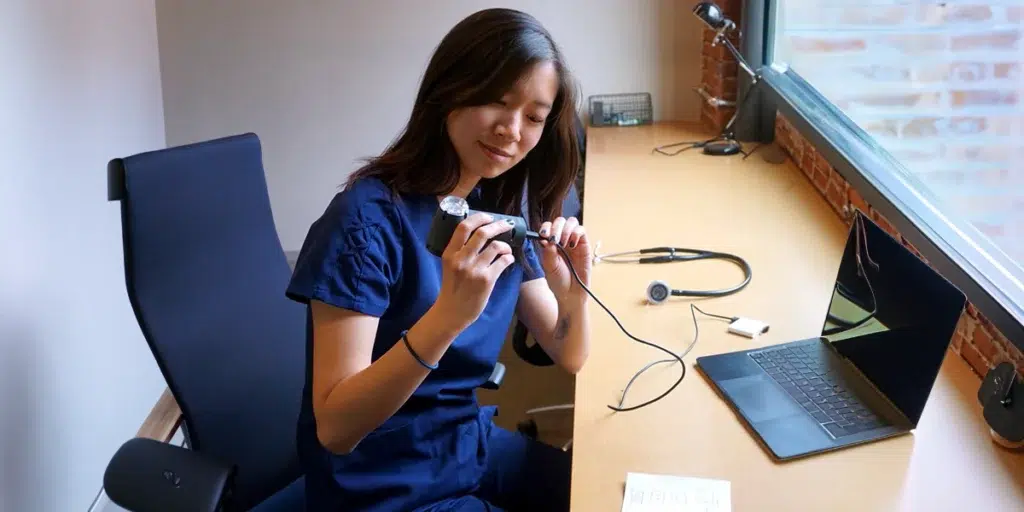 nice picture of Anna Li, working away